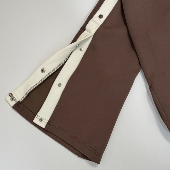 Love Tree Boutique 2-Piece Lounge / Athleisure Set – Size M - Picture 10 of 14